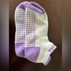 Rymora Purple and White Non-Slip Grippy Socks